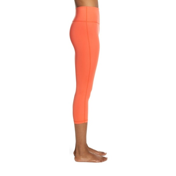 Zella Studio Lite Crop Leggings Red Firelight Size XS NWT - Picture 3 of 7